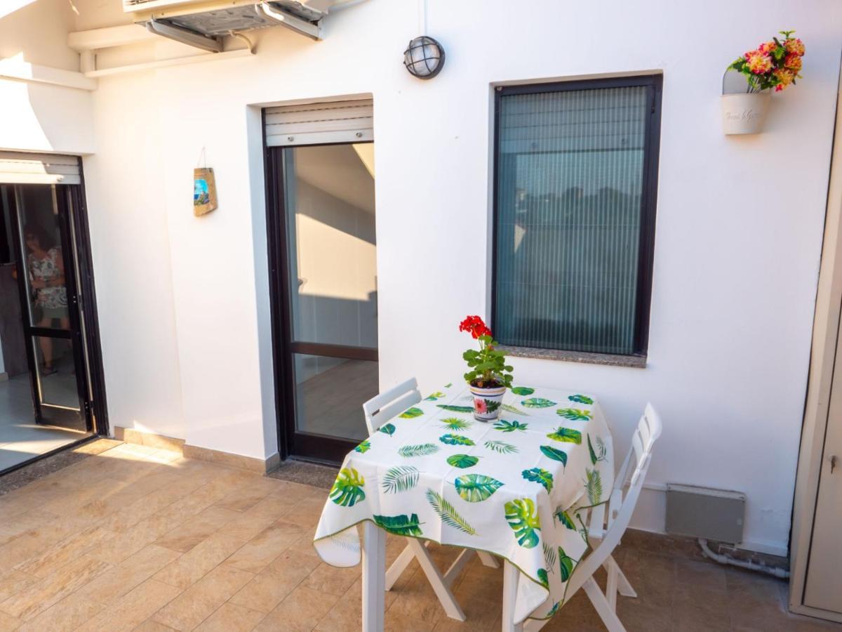 Comfy Penthouse Apartment Milan Exterior photo